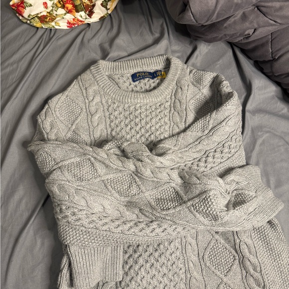 Original polo Ralph Lauren sweaters, never worn. Brand new with tag detached. - Picture 3 of 4